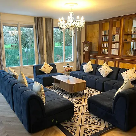 ヴィラ Villa Sceaux *