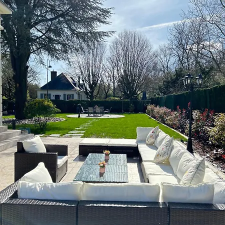 Sceaux Villa *