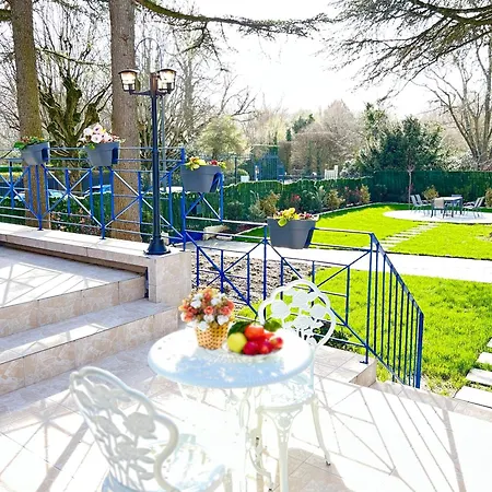 ヴィラ Villa Sceaux *